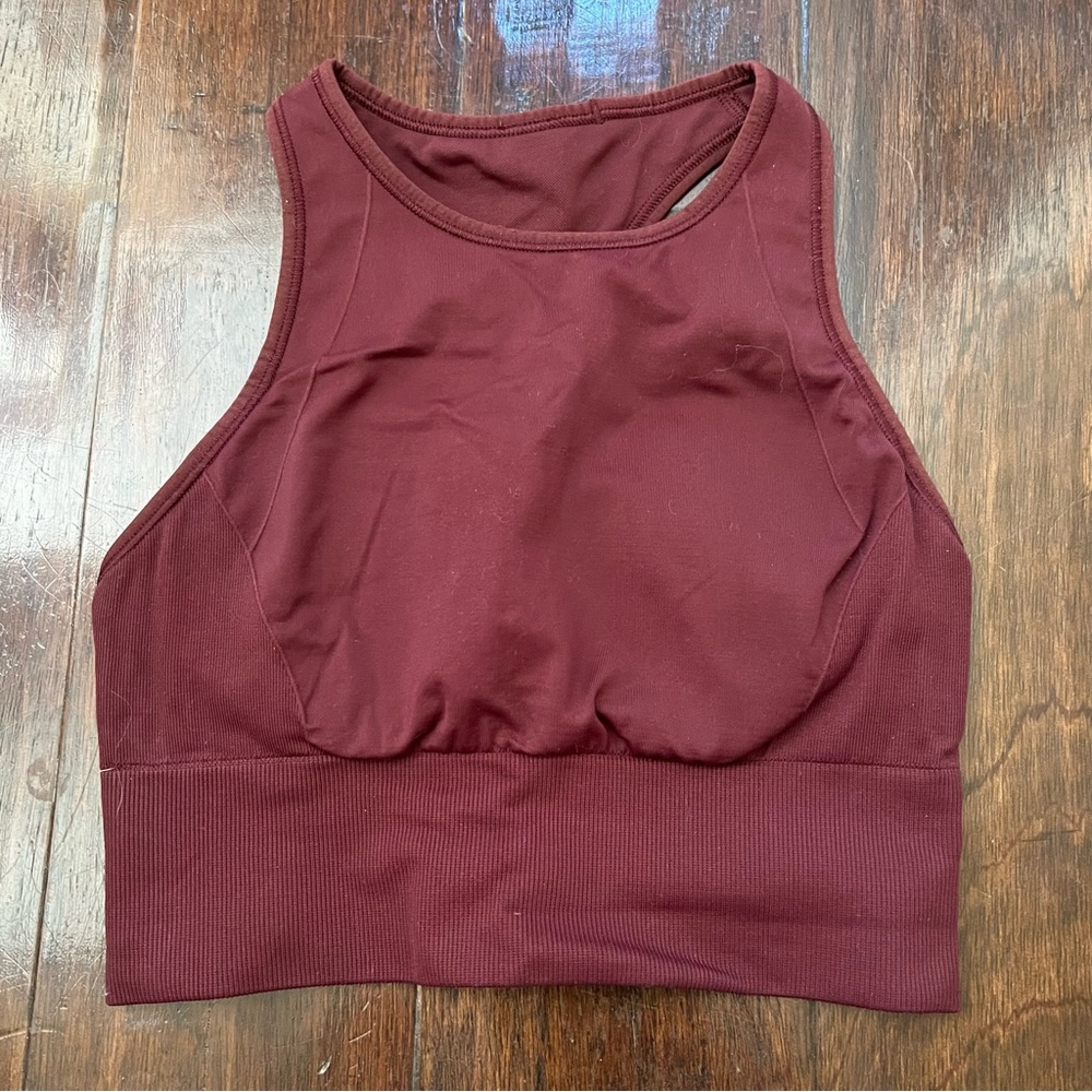 Lululemon sports bra